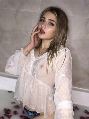 Алина